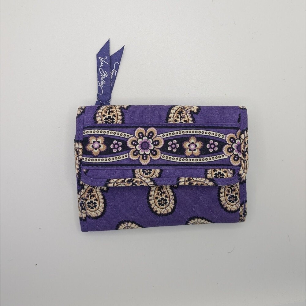 Vera Bradley Simply Violet Quilted Fold Snap Wallet Purple Paisley Floral EUC